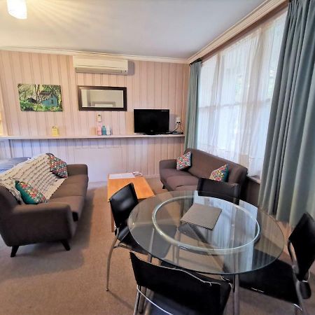 Elm Lodge Bright Dış mekan fotoğraf